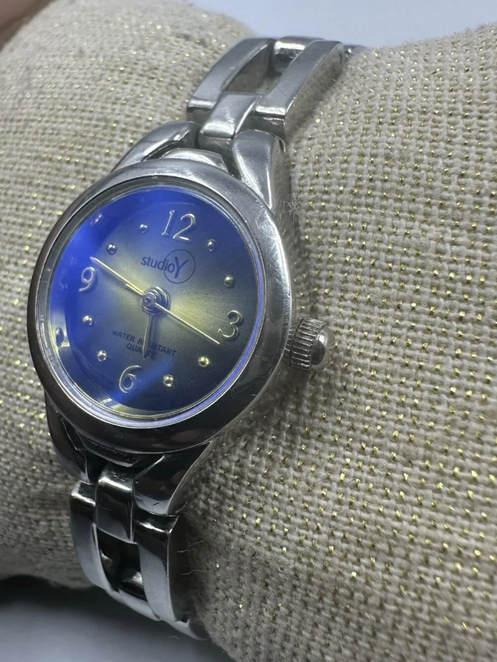 3/$30 Studio Y Watch Women Silver Tone Blue Yellow Color Changing Dial